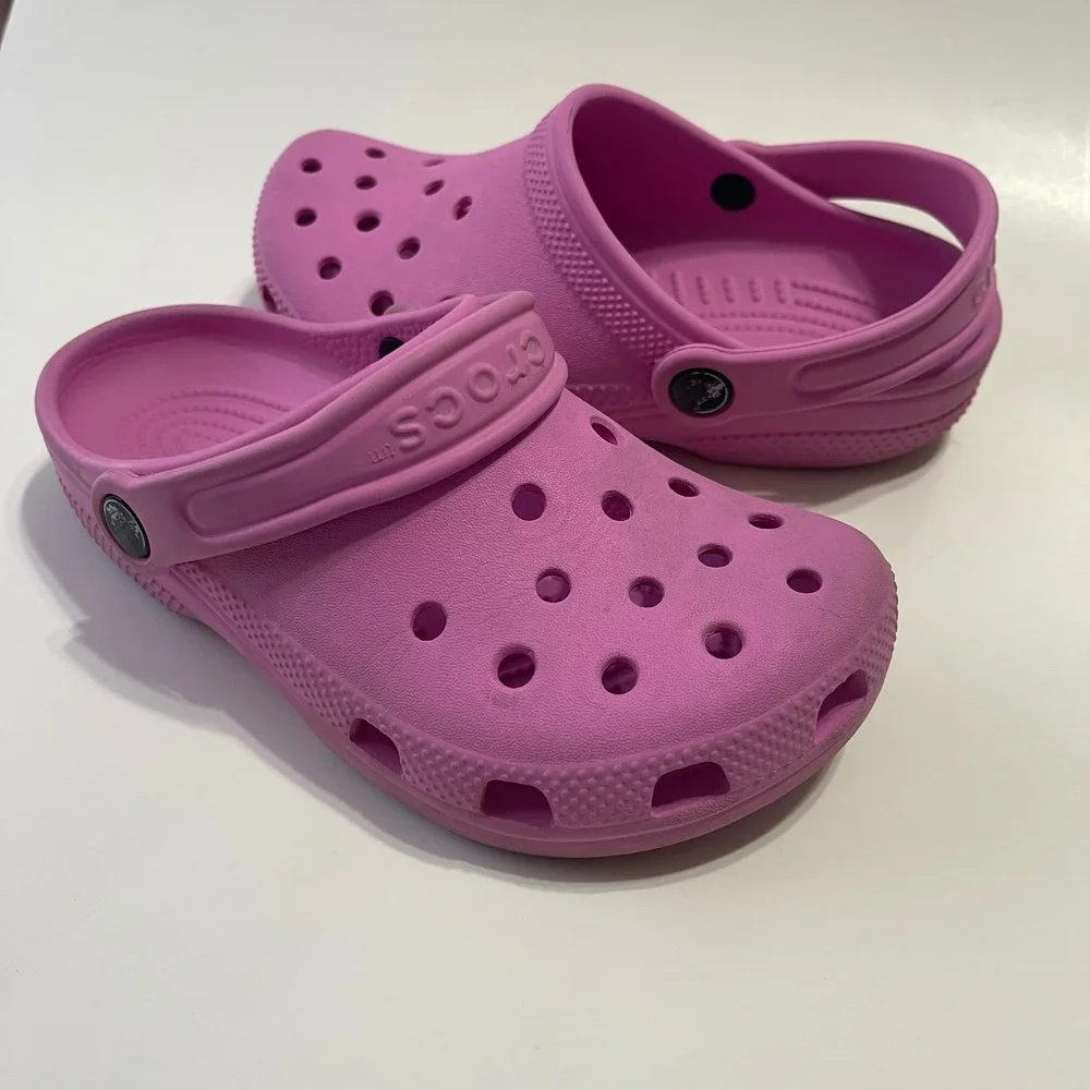 Crocs Kids Classic Clog J2 Pink Slip On‎ Water Friendly Casual Shoes